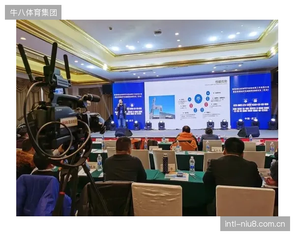 社群成员真的愿意为了“免费”直播，而容忍超过15分钟的赛道旁广告镜头吗？